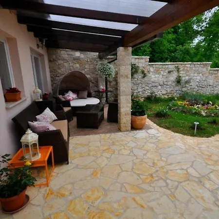 Maja Holiday Houses Casa vacanze