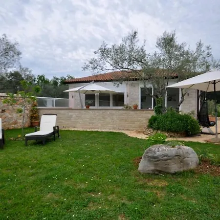 Maja Holiday Houses Casa vacanze *