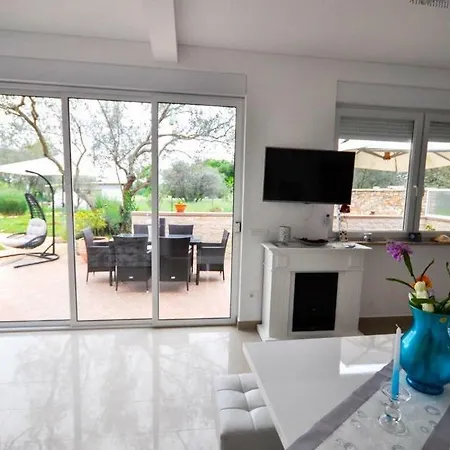 Maja Holiday Houses Casa vacanze *