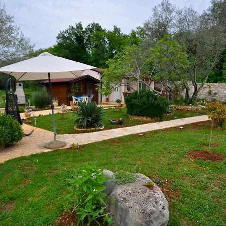 Maja Holiday Houses Casa vacanze *
