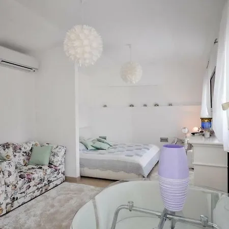 Maja Holiday Houses Casa vacanze *